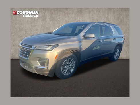 Used 2024 Chevrolet Traverse LT FWD image 1