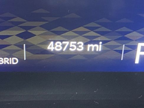 Used 2024 Jeep Wrangler Unlimited Sahara w/ Technology Group image 29