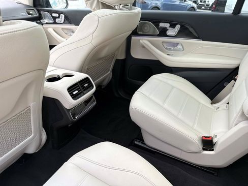 Certified 2026 Mercedes-Benz GLS 450 4MATIC image 16