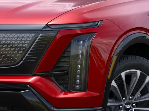 New 2026 Cadillac Vistiq Premium Luxury w/ LPO, Floor Liner Package AWD/4WD image 10