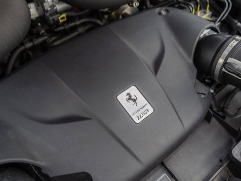 Used 2017 Ferrari California T image 63