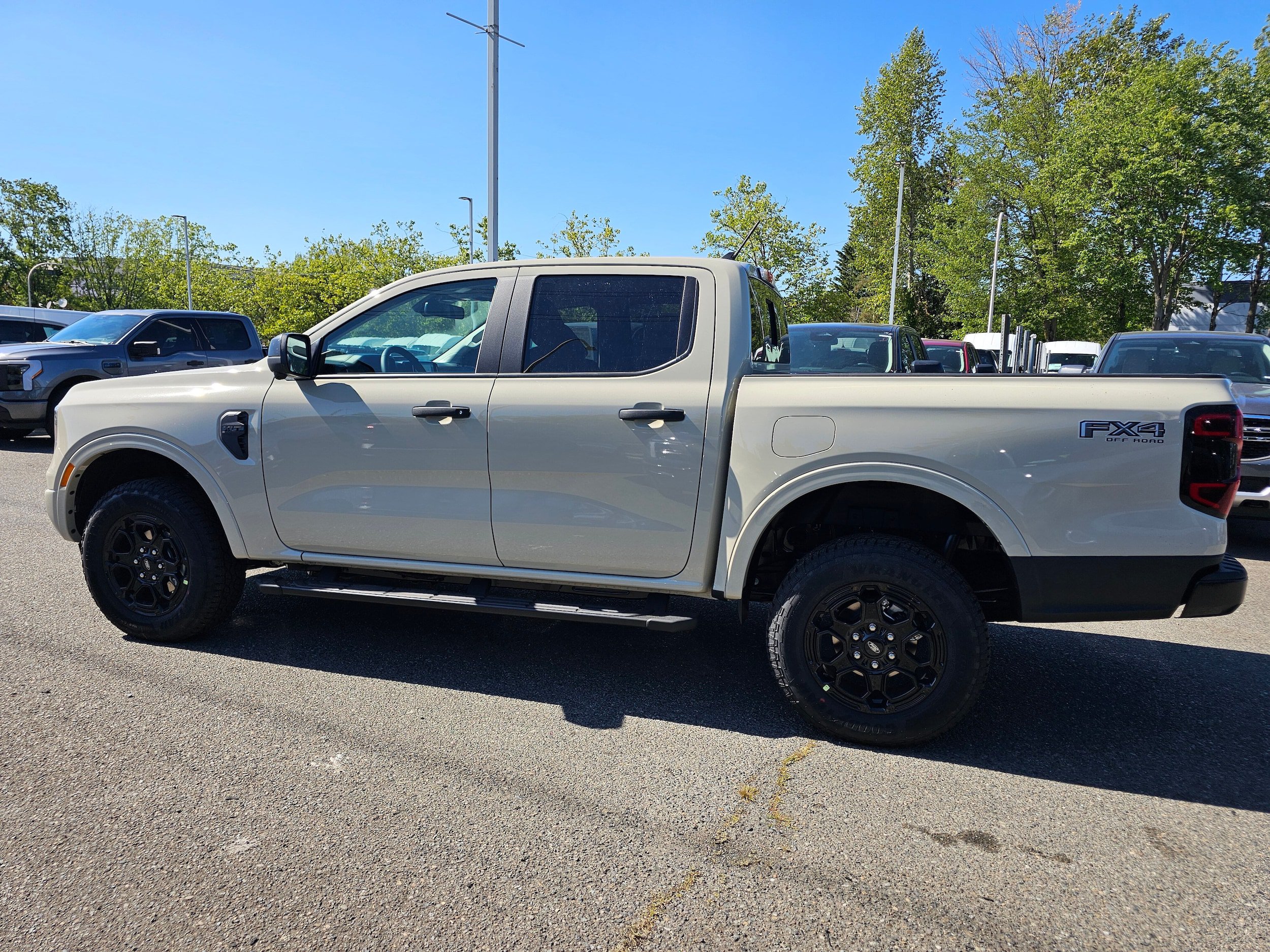 New 2026 Ford Ranger XLT w/ FX4 Off-Road Package AWD/4WD image 8