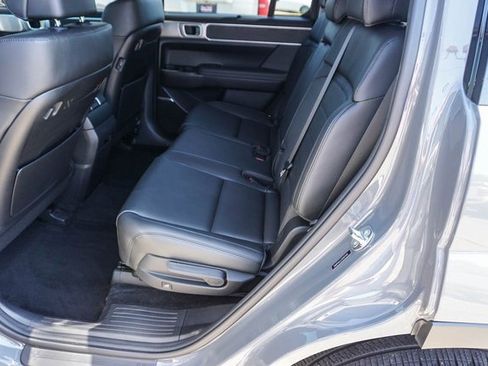 Used 2025 Hyundai Santa Fe Limited image 15