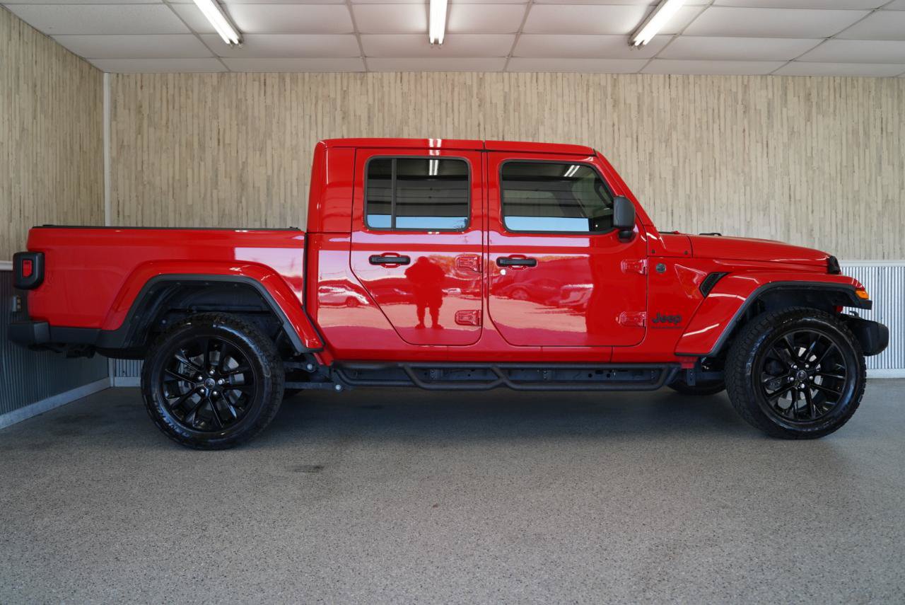 Used 2024 Jeep Gladiator Sport AWD/4WD image 6