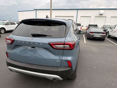 Used 2025 Ford Escape SE w/ PHEV Premium Package image 25