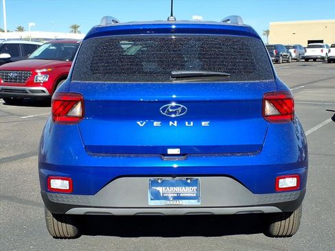 New 2026 Hyundai Venue SEL FWD image 4