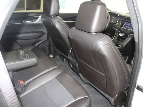 Used 2024 Cadillac XT5 Premium Luxury image 32