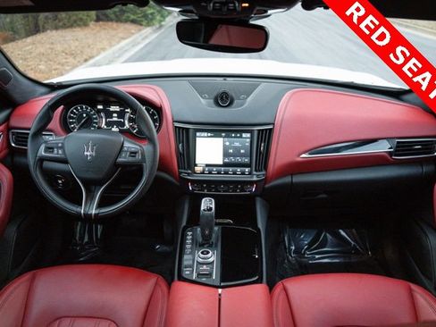 Used 2022 Maserati Levante GT image 2