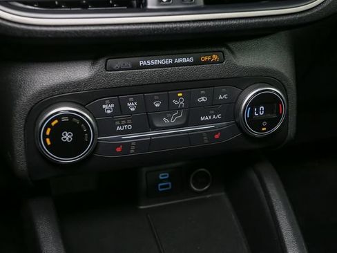 Used 2020 Ford Escape SE AWD/4WD image 24