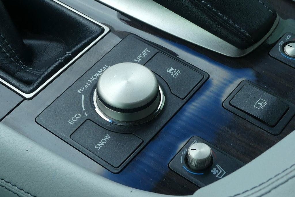Used 2014 Lexus LS 460 w/ Comfort Package RWD image 28