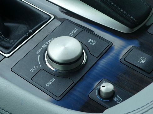Used 2014 Lexus LS 460 w/ Comfort Package RWD image 28