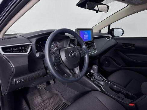 Used 2025 Toyota Corolla LE image 12