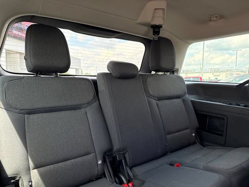 Used 2025 Ford Expedition Active AWD/4WD image 9