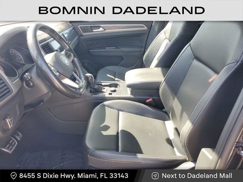 Used 2021 Volkswagen Atlas SE w/ Panoramic Sunroof Package image 23