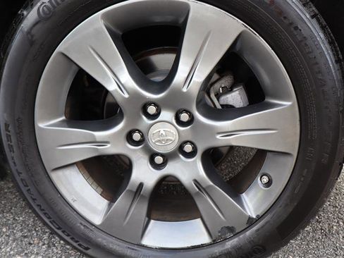 Used 2016 Toyota Sienna SE image 29