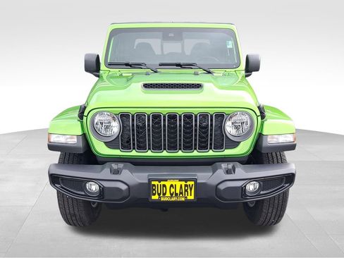 New 2025 Jeep Gladiator Sport AWD/4WD image 2