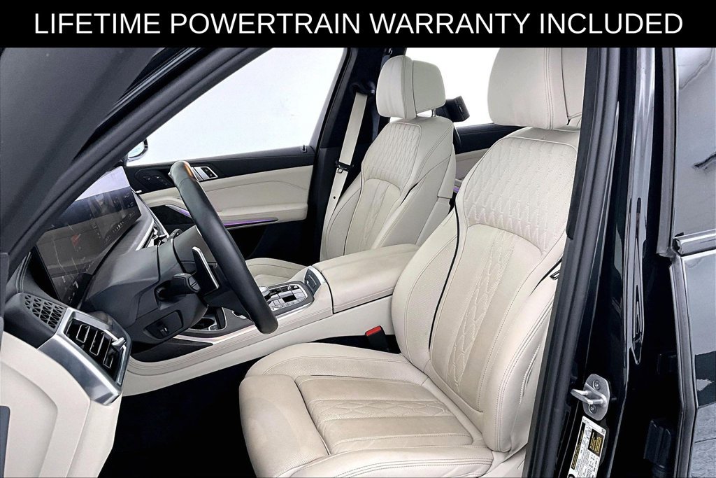 Used 2025 BMW X7 M60i AWD/4WD image 31