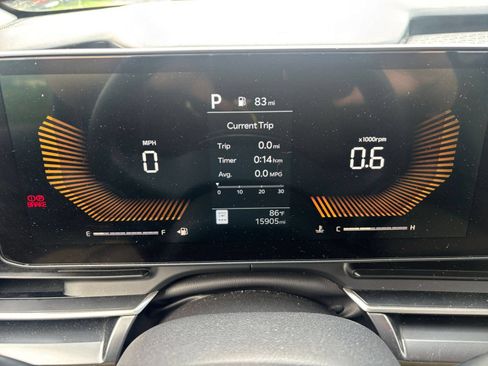 Used 2026 Kia Carnival FWD image 43