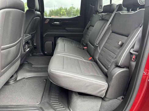 Used 2024 GMC Sierra 1500 AT4X image 28