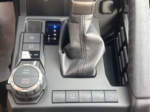 New 2026 Toyota 4Runner Limited image 14