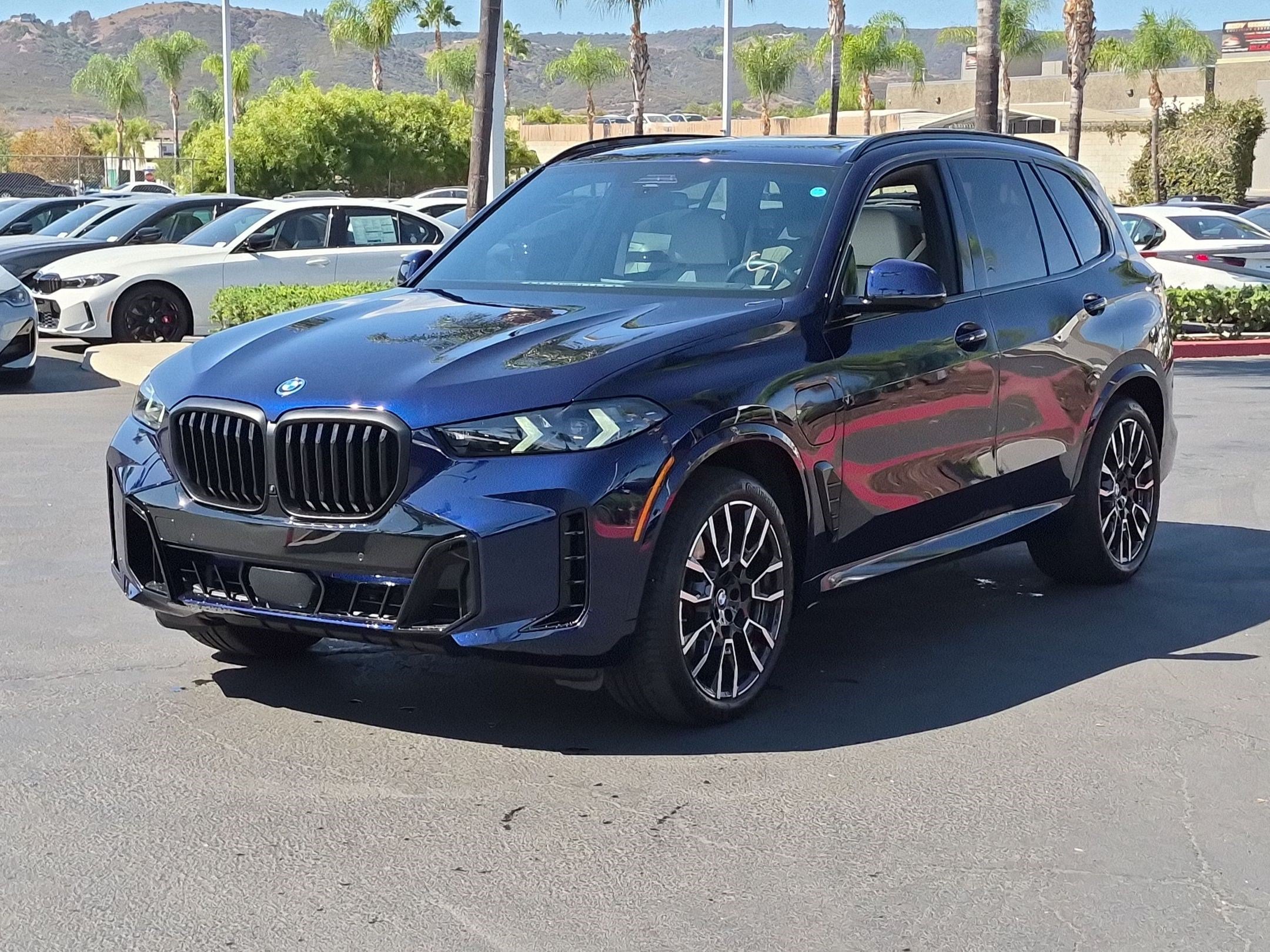 Used 2026 BMW X5 xDrive50e w/ Executive Package AWD/4WD image 5