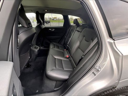 Used 2025 Volvo XC60 B5 Core w/ Climate Package image 29
