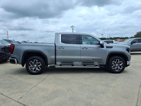 New 2026 GMC Sierra 1500 SLE AWD/4WD image 8