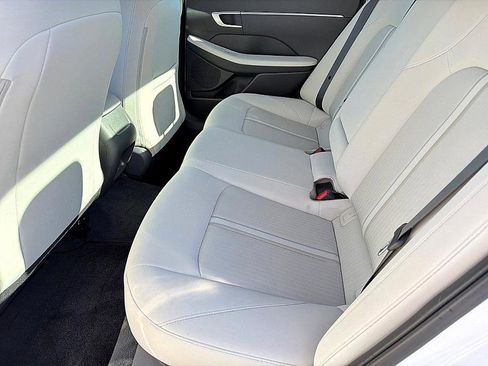 Certified 2025 Hyundai Sonata SEL image 9