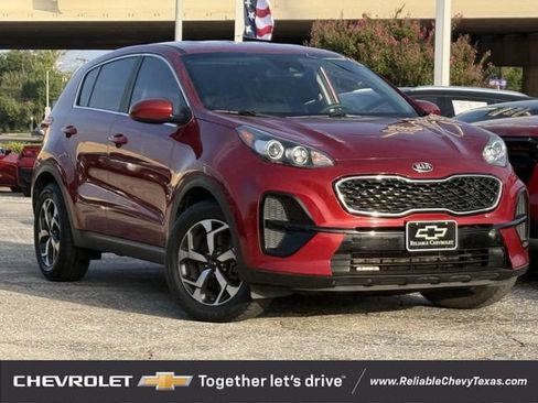 Used 2020 Kia Sportage LX FWD image 2