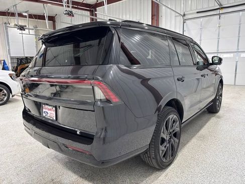 Used 2025 Lincoln Navigator Black Label AWD/4WD image 7