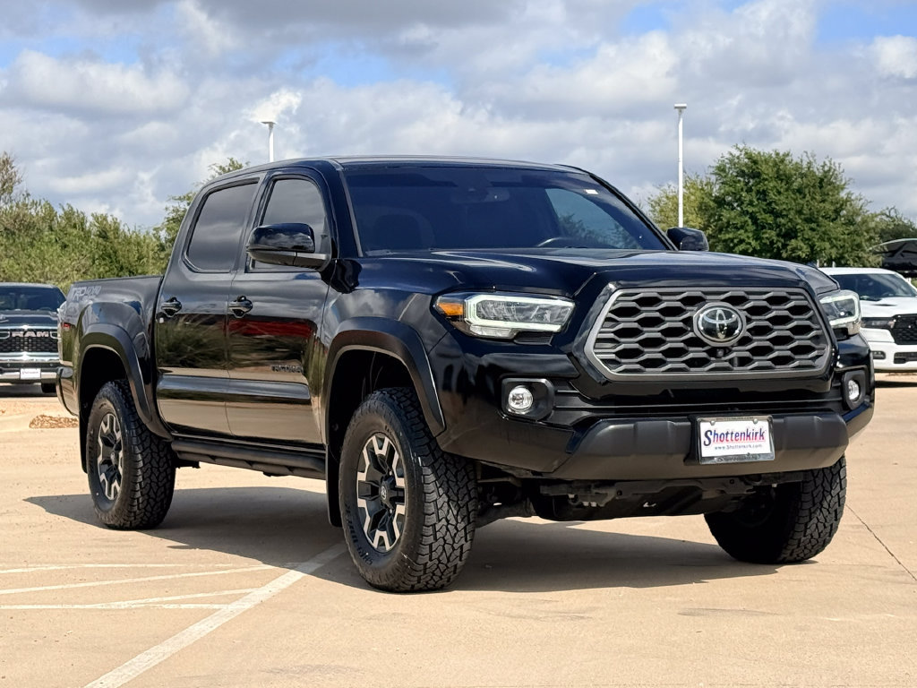 Used 2023 Toyota Tacoma TRD Off-Road w/ TRD Premium Off Road Package AWD/4WD image 2