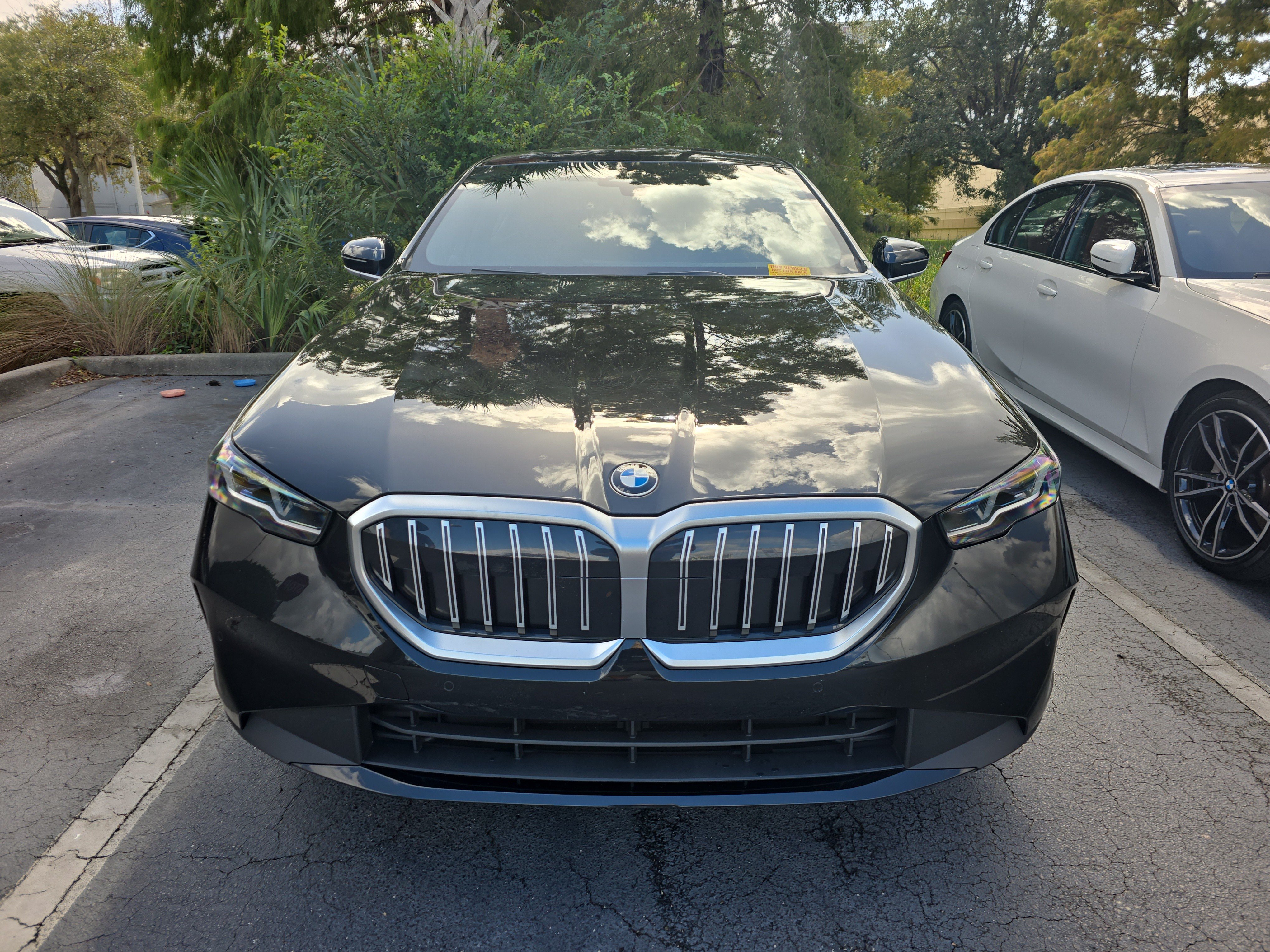 Certified 2025 BMW 540i xDrive AWD/4WD image 2