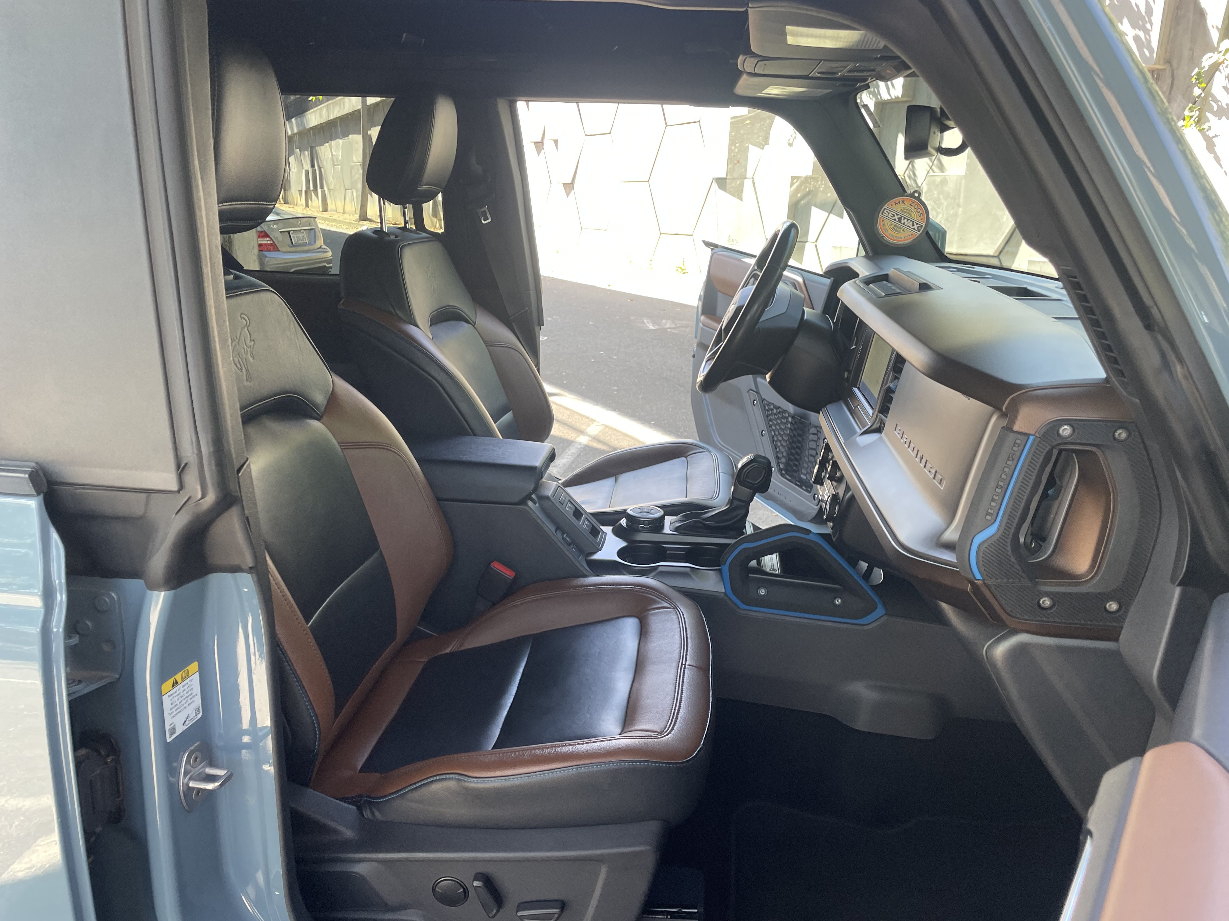 Used 2021 Ford Bronco Outer Banks AWD/4WD image 15