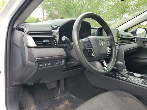 Used 2025 Toyota Camry LE FWD image 16