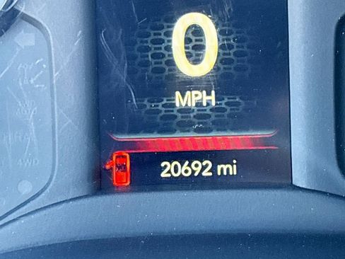 Used 2024 RAM 3500 Tradesman w/ Chrome Appearance Group image 12