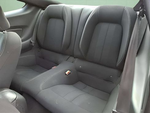 Used 2022 Ford Mustang Coupe image 7