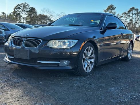 Used 2013 BMW 328i Convertible image 3