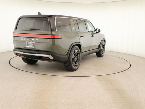 Used 2022 Rivian R1S Launch Edition image 6