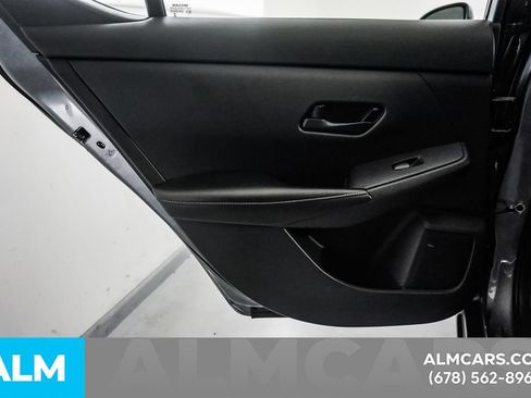 Used 2024 Nissan Sentra SV FWD image 50