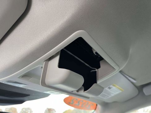 Used 2022 Ford Escape SE w/ Convenience Package image 36