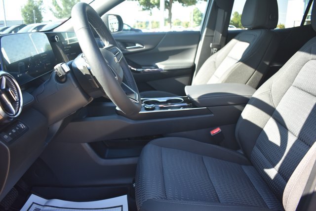 New 2027 Chevrolet Equinox LT w/ LPO, Floor Liner Package AWD/4WD image 13