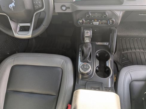 Used 2024 Ford Bronco Big Bend image 17