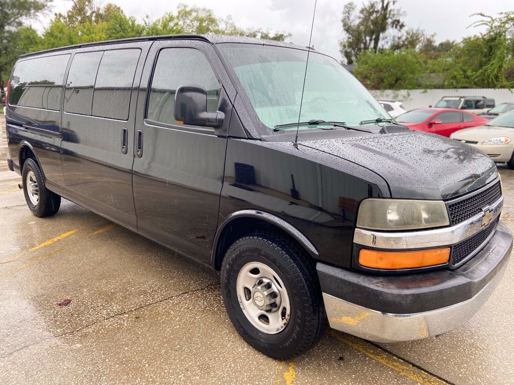 Used 2012 Chevrolet Express 3500 LT w/ LT Preferred Equipment Group RWD image 8