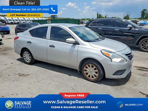 Used 2018 Nissan Versa S Plus FWD image 5