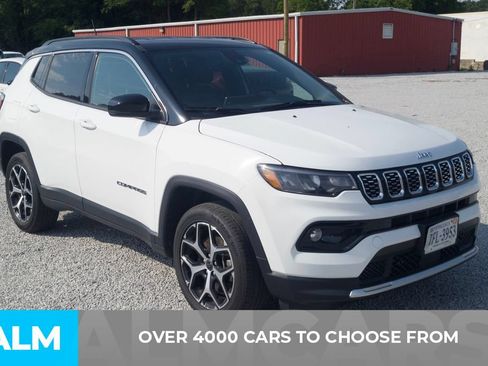 Used 2025 Jeep Compass Limited AWD/4WD image 2