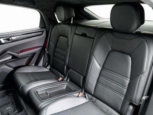 Certified 2022 Porsche Cayenne Turbo GT image 28