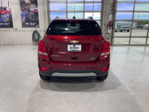 Used 2021 Chevrolet Trax LT w/ Driver Confidence Package AWD/4WD image 7