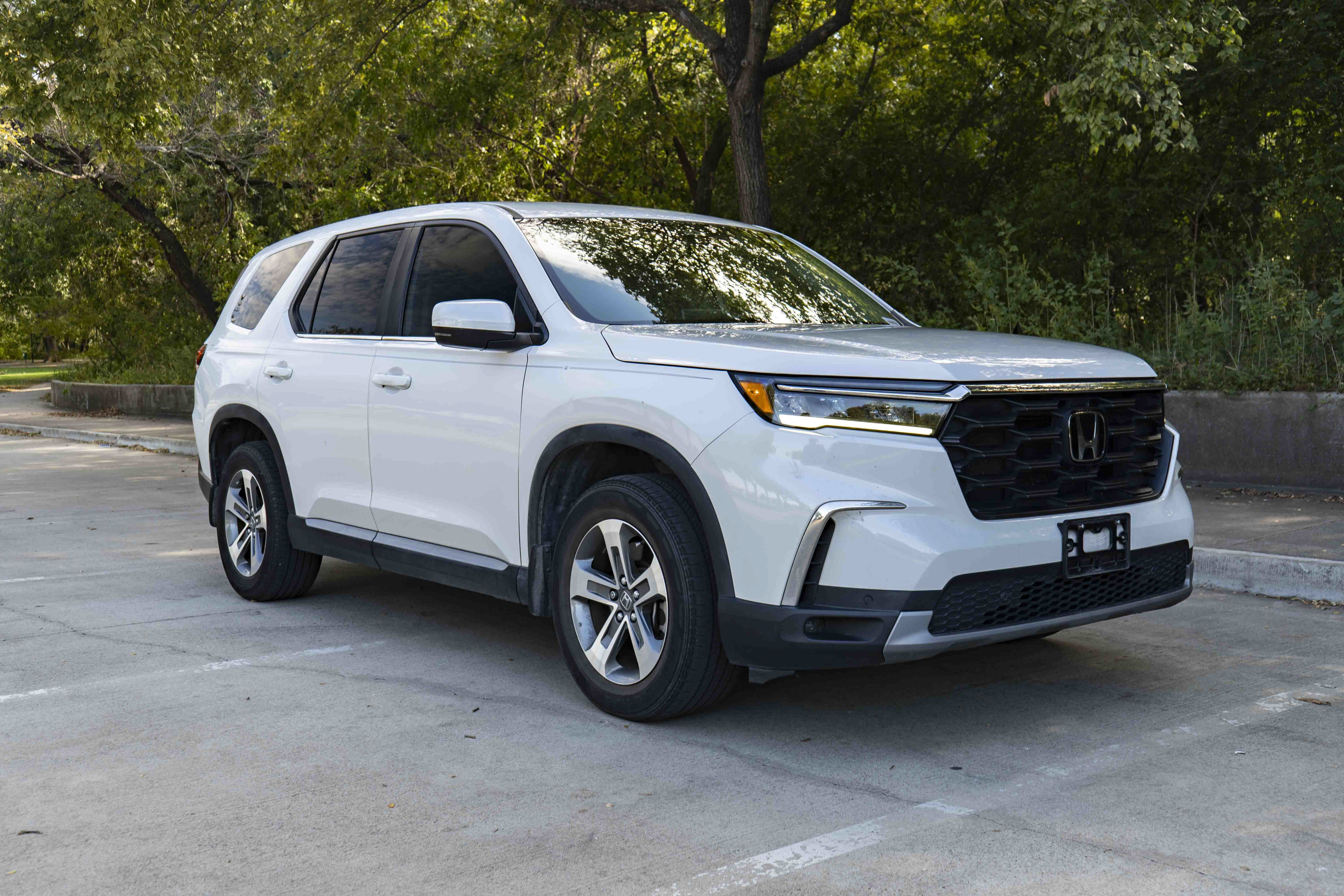 Used 2023 Honda Pilot EX-L image 2