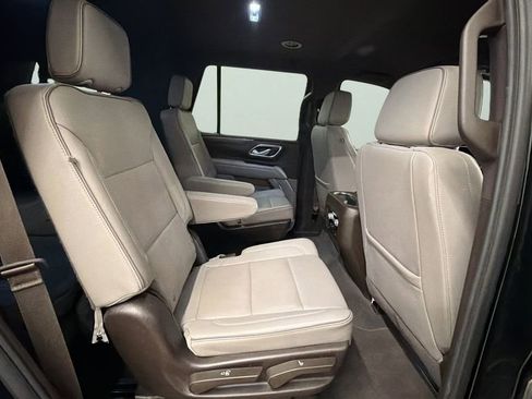 Used 2024 GMC Yukon SLT AWD/4WD image 14