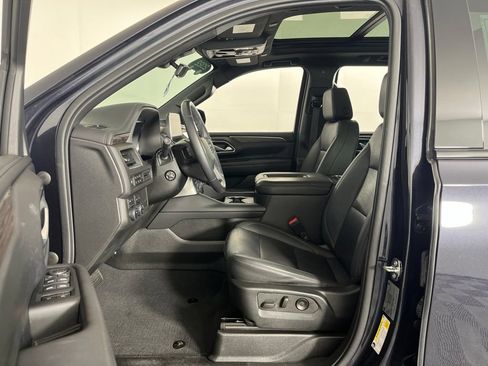 Certified 2022 Chevrolet Tahoe Z71 w/ Luxury Package AWD/4WD image 29
